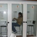 le cabine di un phone center