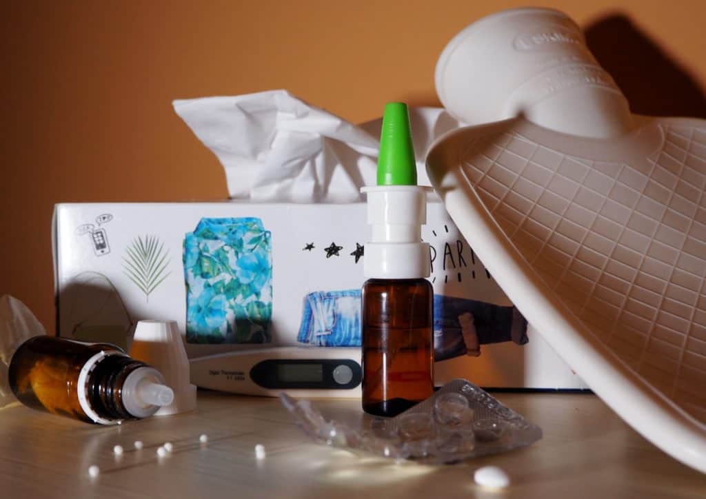 medicine, fazzolettini, borsa acqua calda