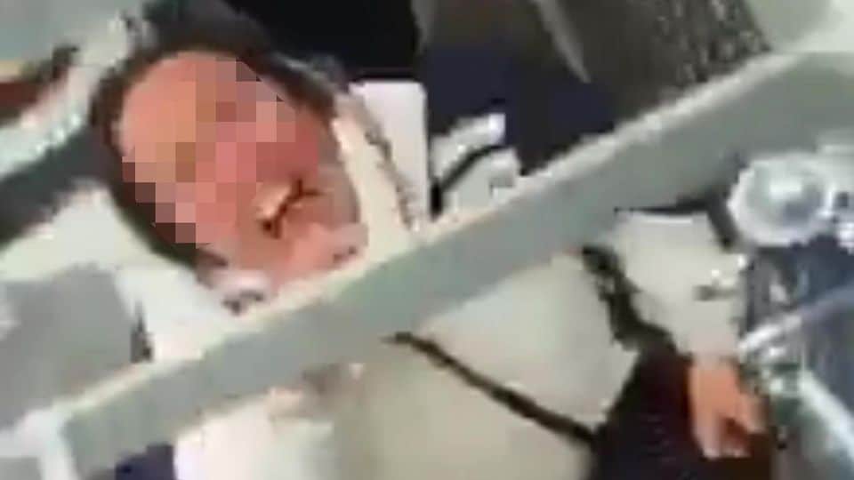 donna rom rinchiusa in gabbia dai razzisti