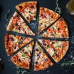 pizza tagliata a spicchi