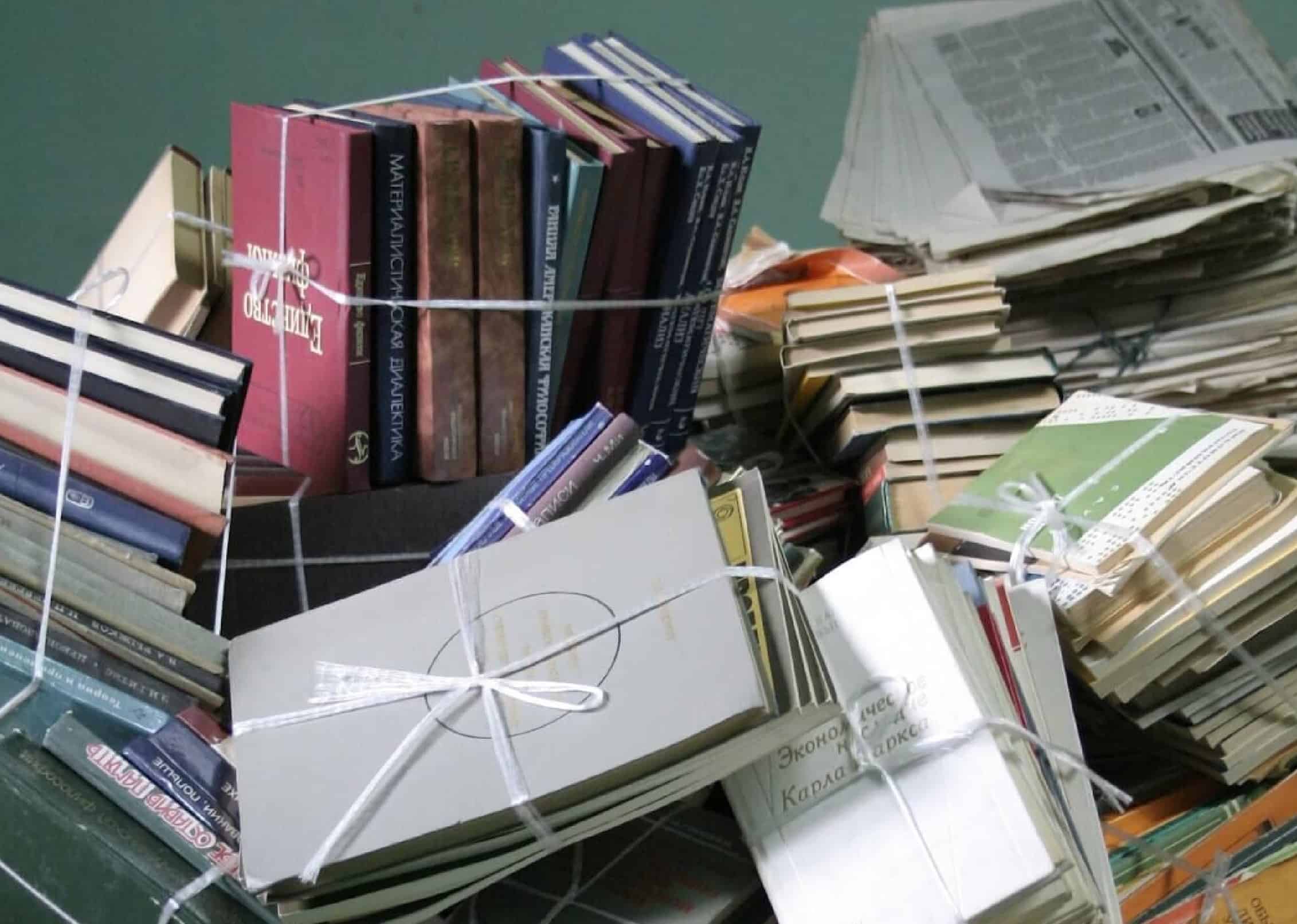 mucchio di books