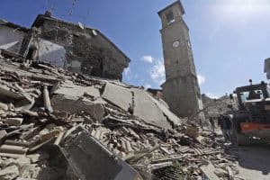 Amatrice, 24 agosto 2016 (AP Photo/Alessandra Tarantino)